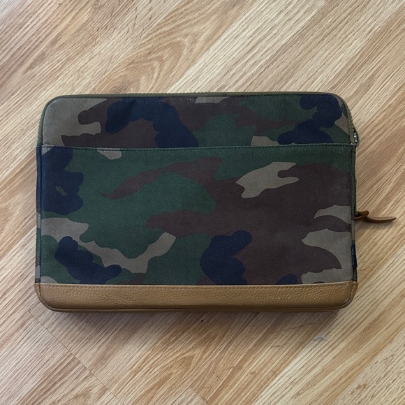 Herschel 16” Laptop Bag ✨ - Picture 2 of 11